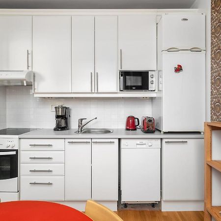 Wehost Spacious Traveller'S Hq Above Metro @Vilhonvuorenkuja 16 Apartment Helsinki Bagian luar foto