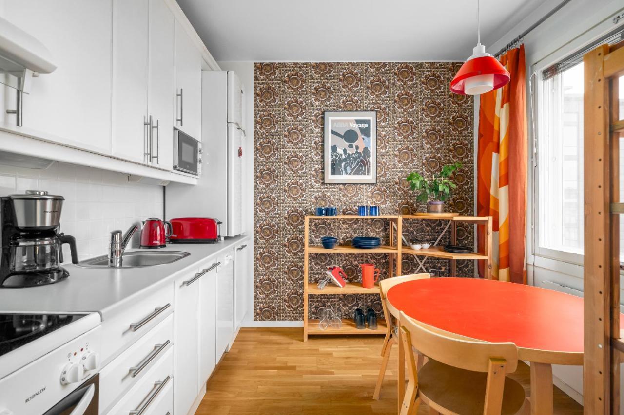 Wehost Spacious Traveller'S Hq Above Metro @Vilhonvuorenkuja 16 Apartment Helsinki Bagian luar foto