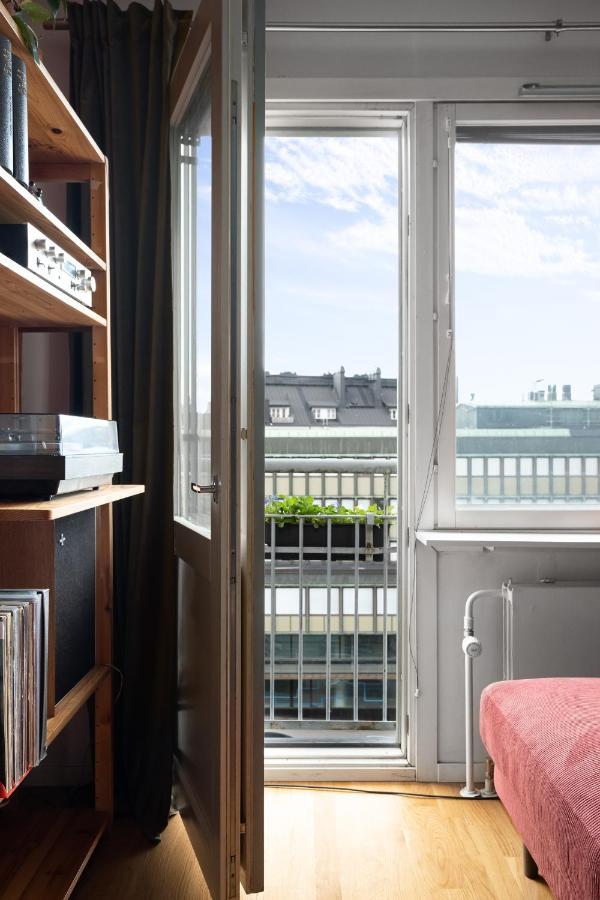 Wehost Spacious Traveller'S Hq Above Metro @Vilhonvuorenkuja 16 Apartment Helsinki Bagian luar foto