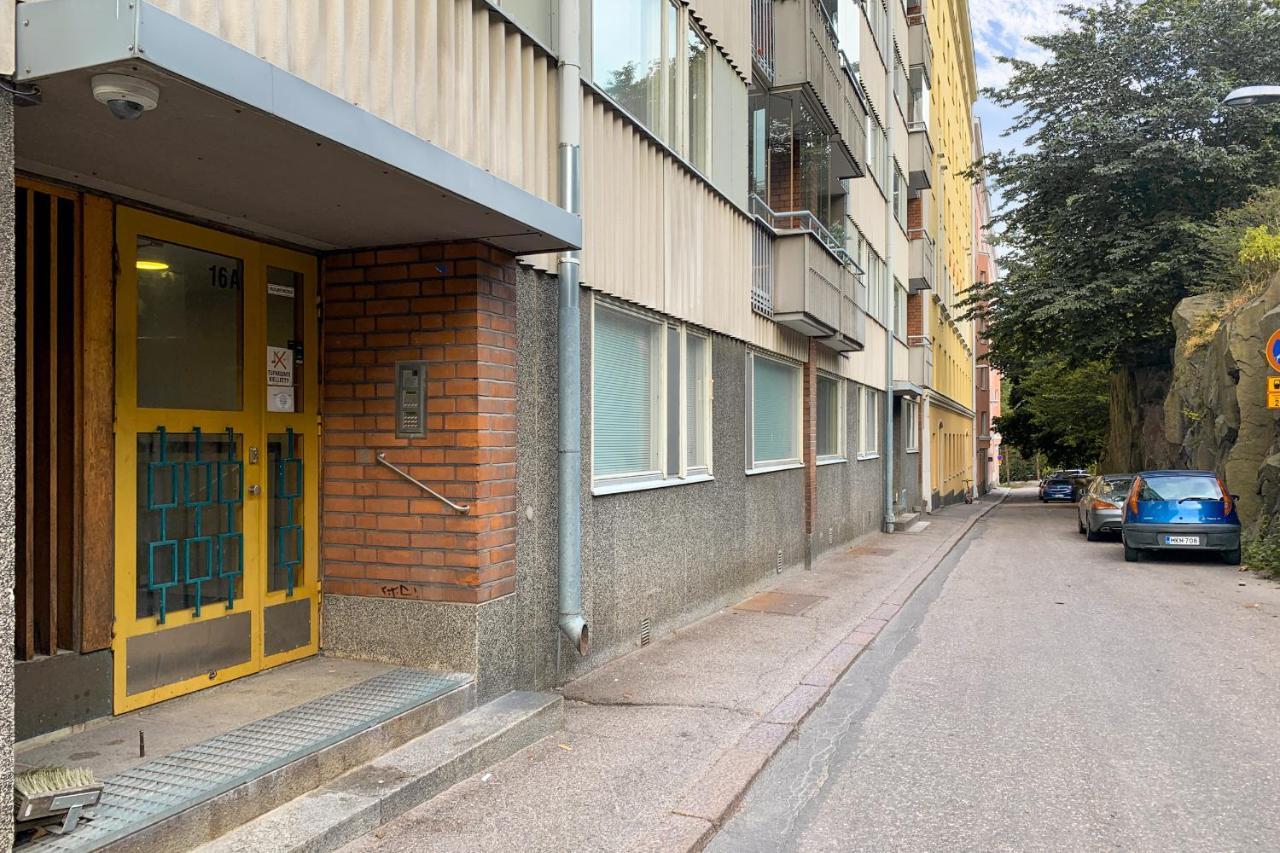 Wehost Spacious Traveller'S Hq Above Metro @Vilhonvuorenkuja 16 Apartment Helsinki Bagian luar foto
